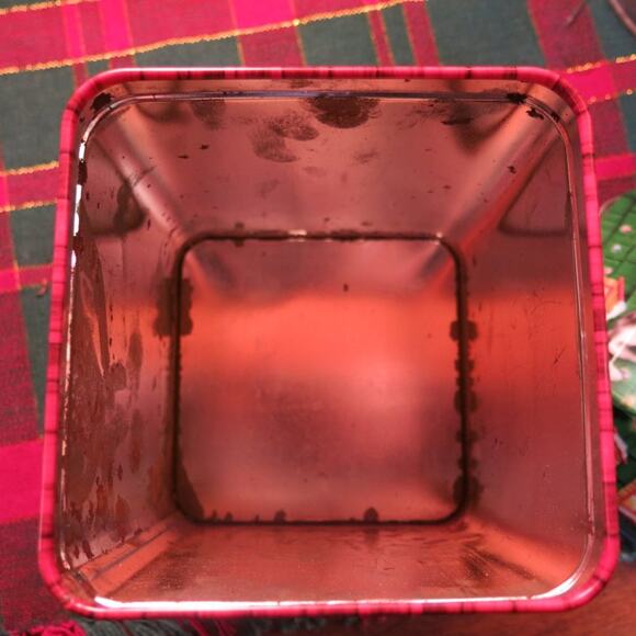 M & M's Christmas Tin 2003 Reindeer Farm Limited Edition Collectible Decor Empty - Picture 7 of 7